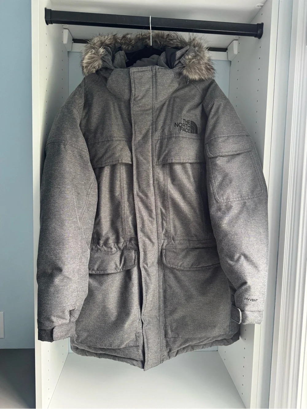The North Face Men’s McCurdo Parka in Gray – Size Large